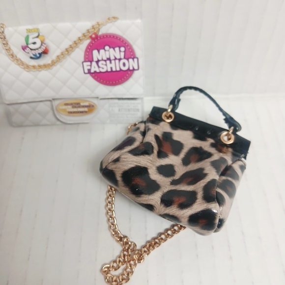 Zuru 5 Surprise Mini Fashion Series 1 Leopard Print Mini Purse - Picture 3 of 7
